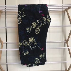 Unicorn!!! Bicycle LuLaRoe leggings TC (12-22)